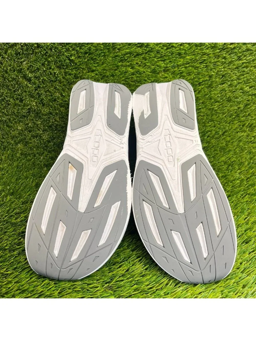Topo Phantom 4 Womens Size 9.5 Gray Athletic Running Walking Shoes Sneakers